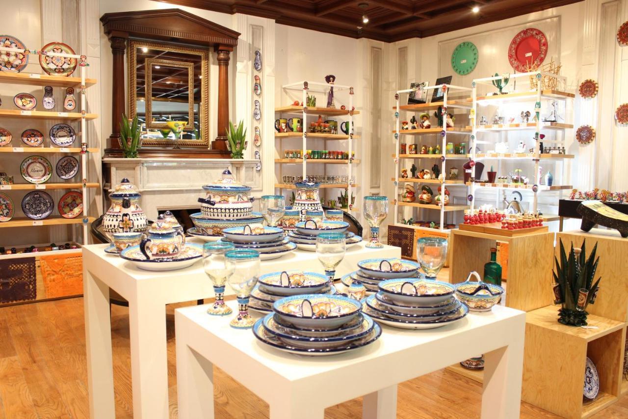 Barcelo Mexico Reforma Hotel Eksteriør billede A shop in Caltagirone
