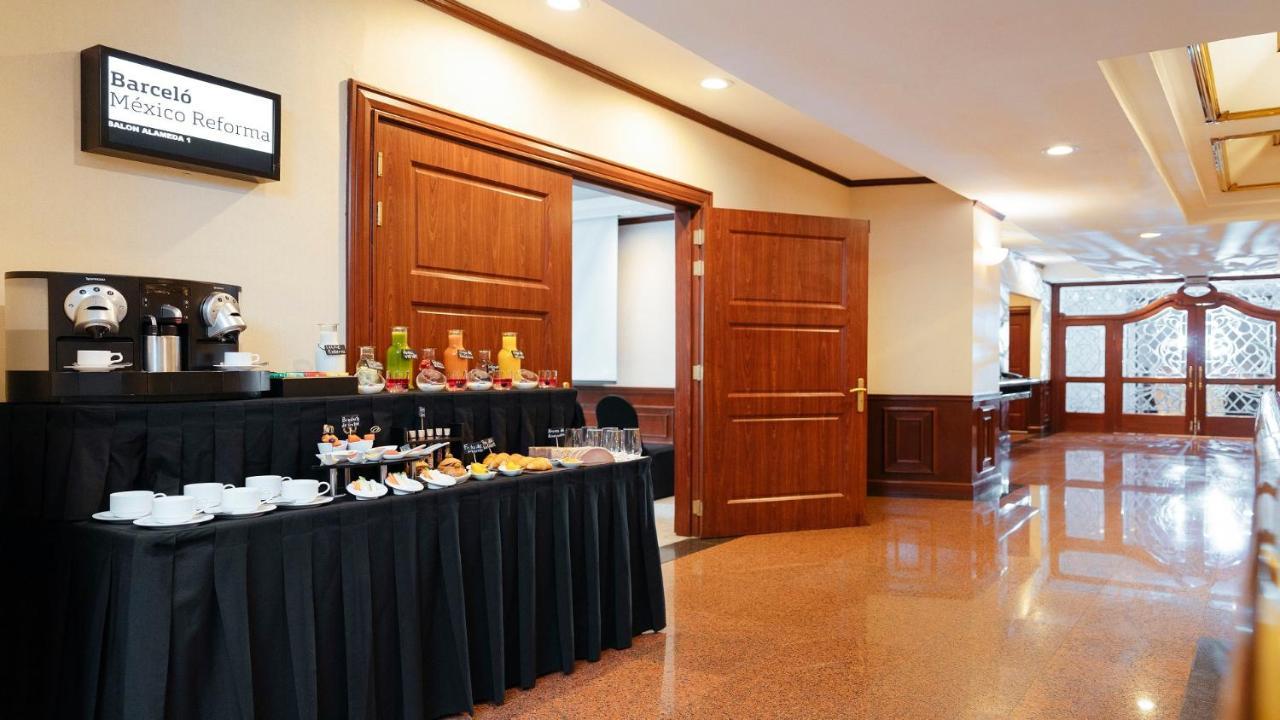 Barcelo Mexico Reforma Hotel Eksteriør billede A buffet at a hotel